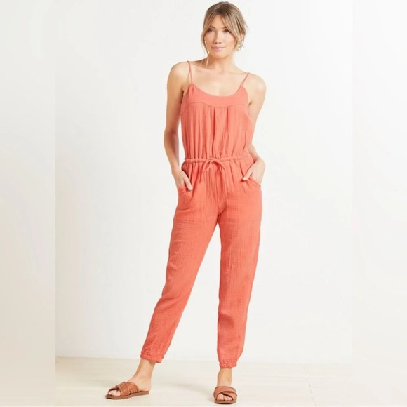 Evereve Gemma Gauze Jogger Jumpsuit - Picture 1 of 12